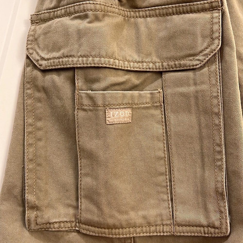 Izod Mens cargo shorts - Picture 2 of 6